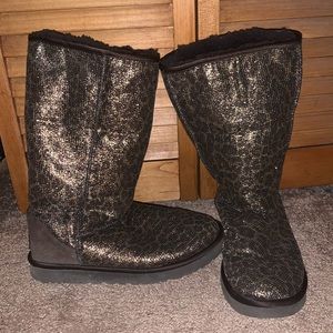 Rare glitter leopard UGG’s.